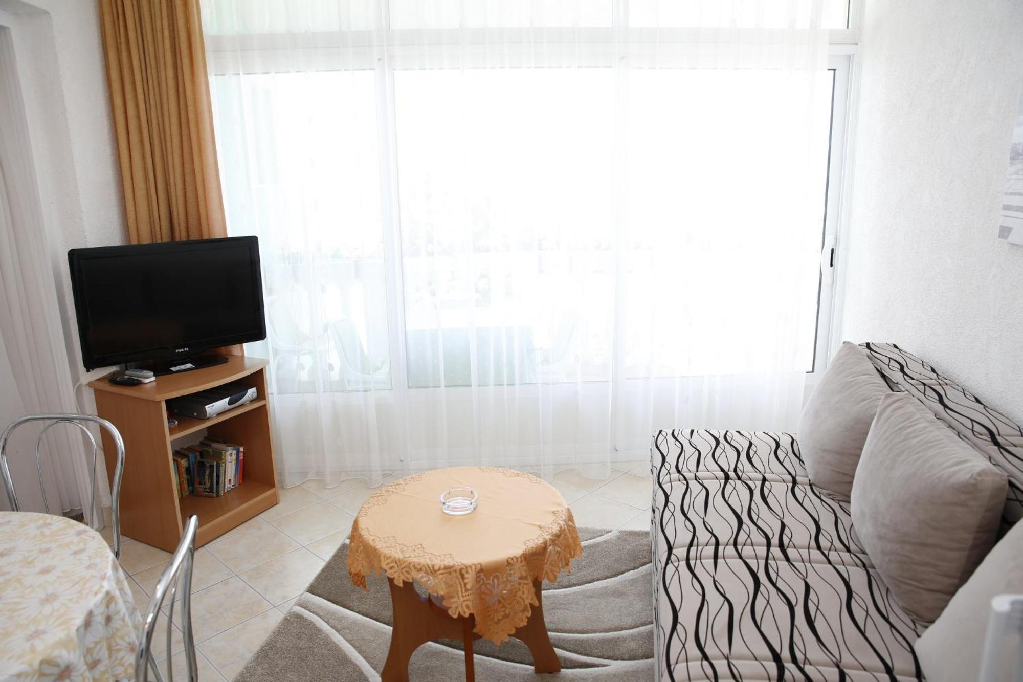 Apartments Katarine Zrinske Vodice Exterior photo