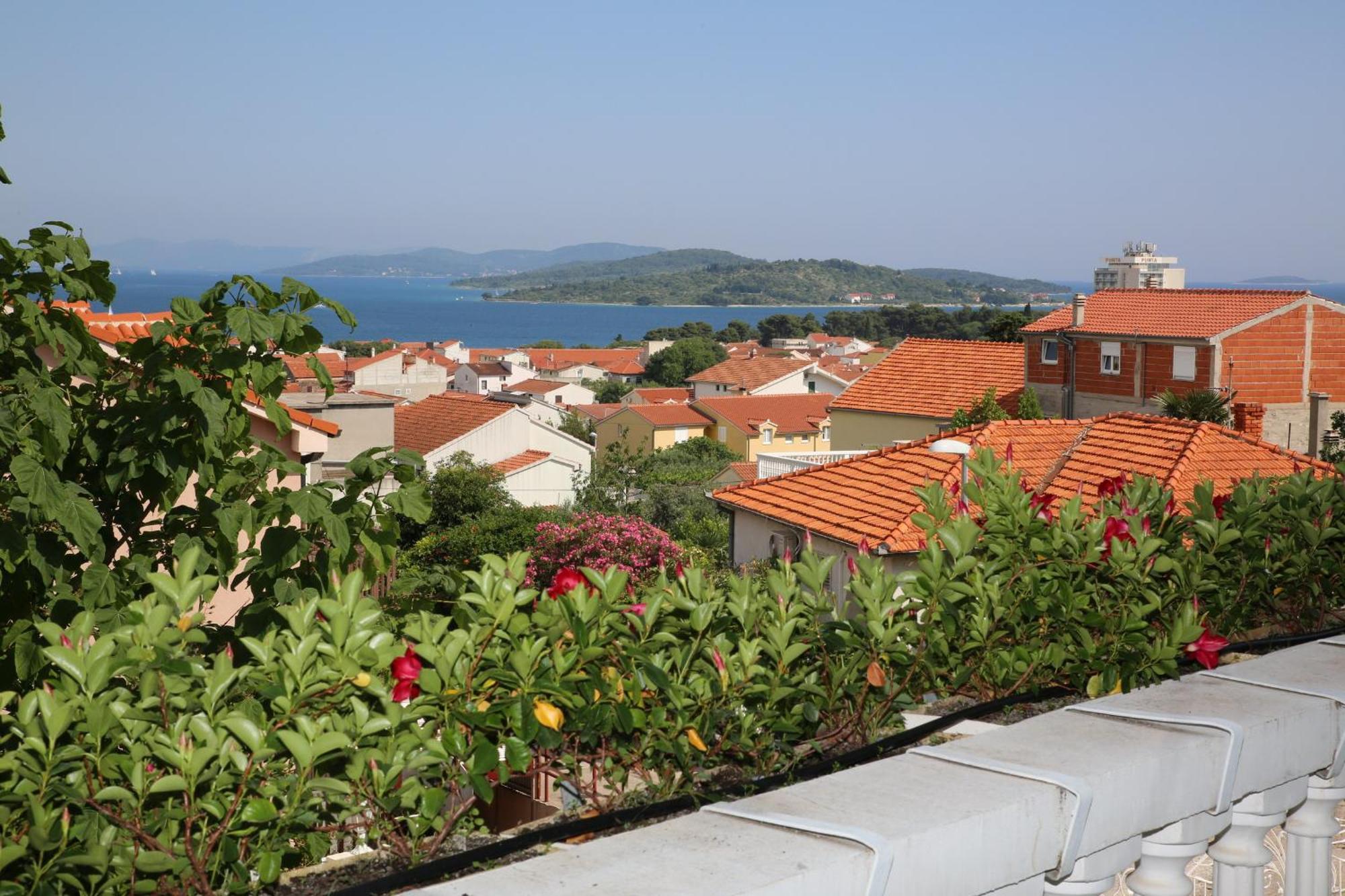 Apartments Katarine Zrinske Vodice Exterior photo