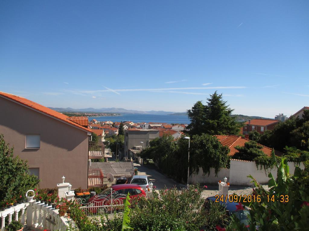 Apartments Katarine Zrinske Vodice Exterior photo