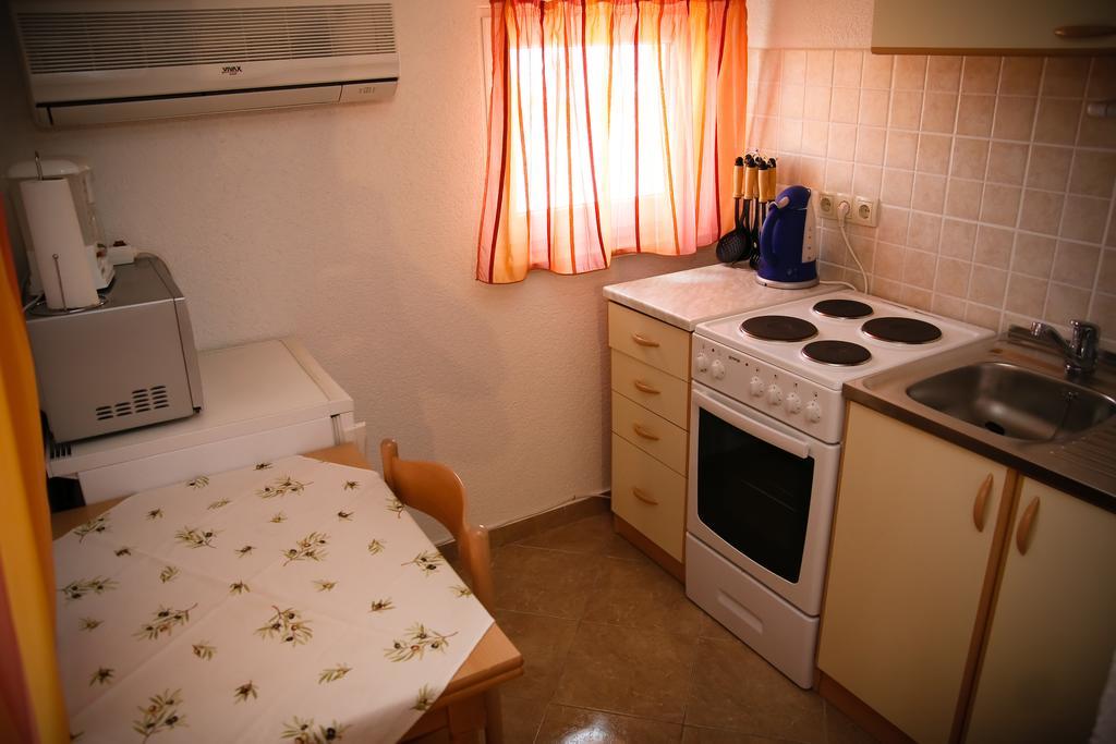Apartments Katarine Zrinske Vodice Exterior photo