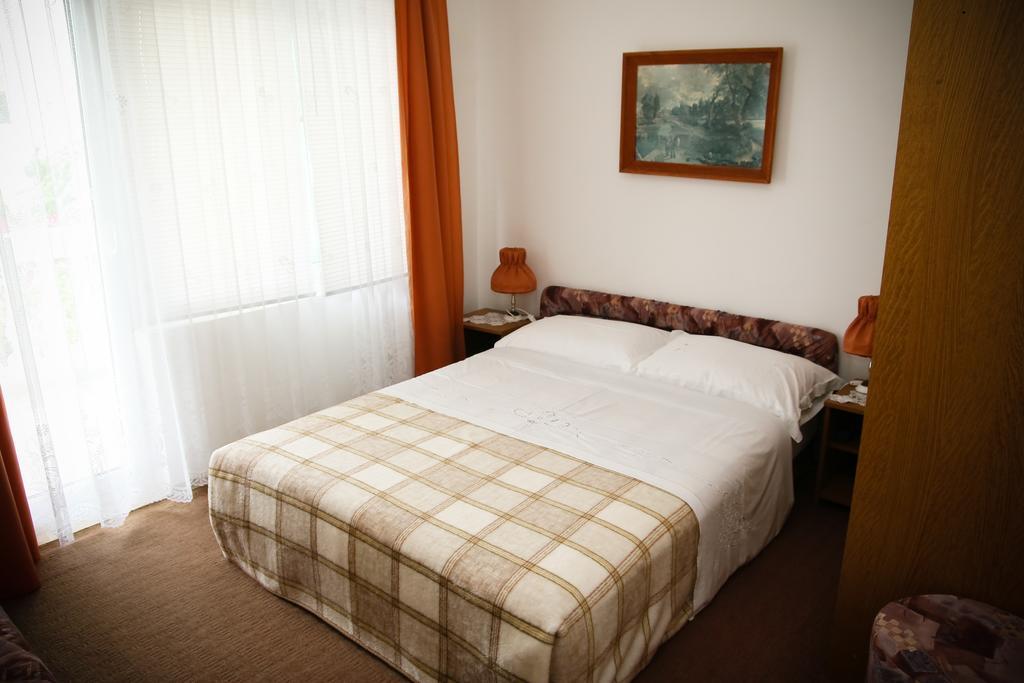 Apartments Katarine Zrinske Vodice Exterior photo